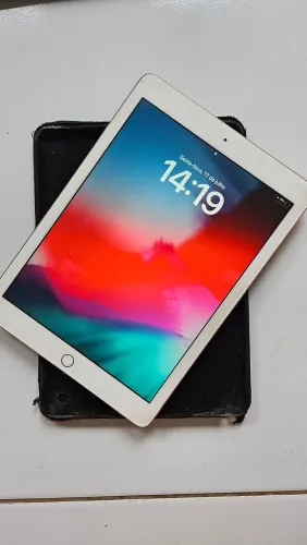 iPad 6ª geração 128 GB