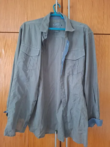 Camisa Masculina M.Officer Manga Longa Cinza com Bolsos Frontais