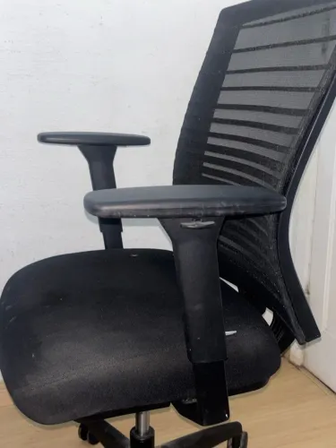 Cadeira de Escritório Ergonômica Hubstone