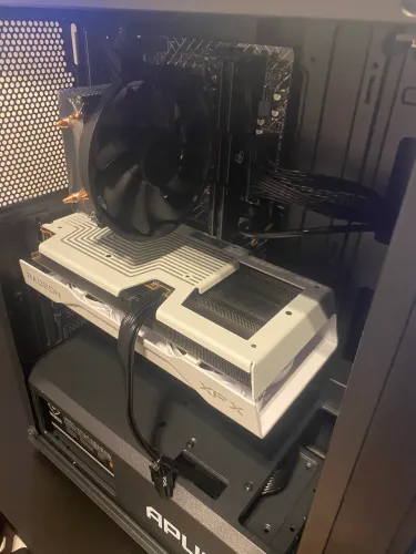 Pc gamer novo rx9060xt