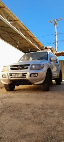 Mitsubishi Pajero GLS 3.5 V6 4P Aut. 2002