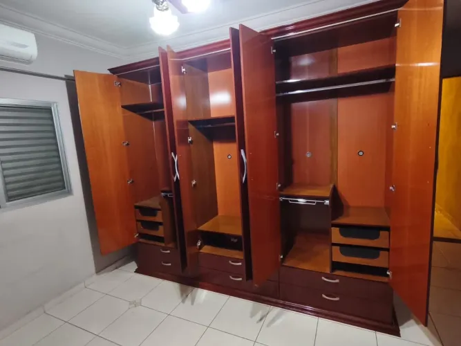 Guarda Roupa