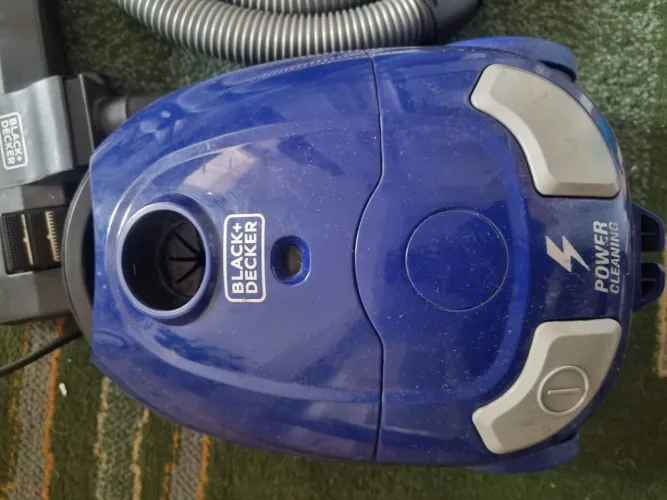 Aspirador de pó black&decker