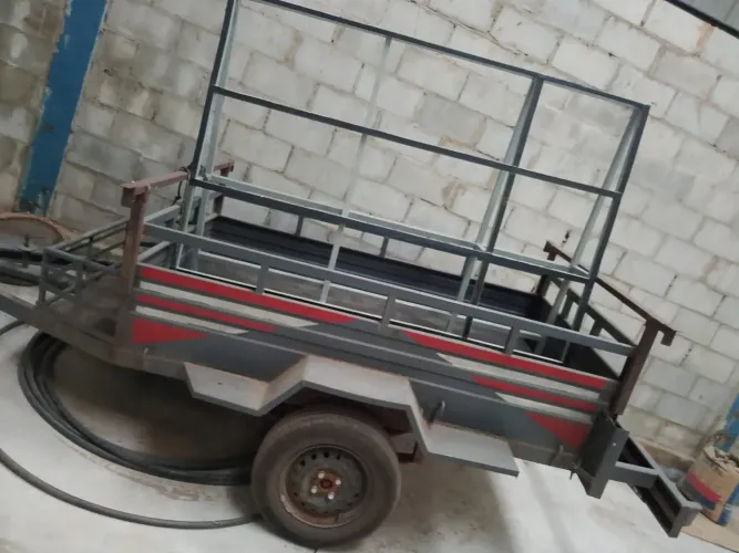 Carretinha com cavalete (novo)