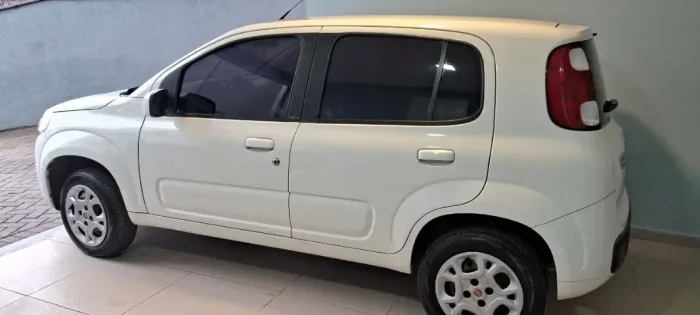 Fiat Uno Vivace Celeb. 1.0 EVO F.flex 8V 5P 2012