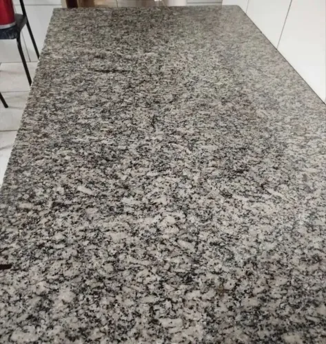 Tampo de mesa granito