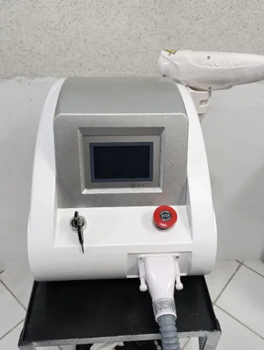 Máquina de remoção a laser ND YAG