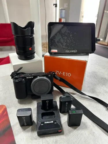 Sony ZV-E10 + Lente 23mm + Monitor