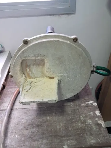 Vendo cortador de gesso em perfeito estado