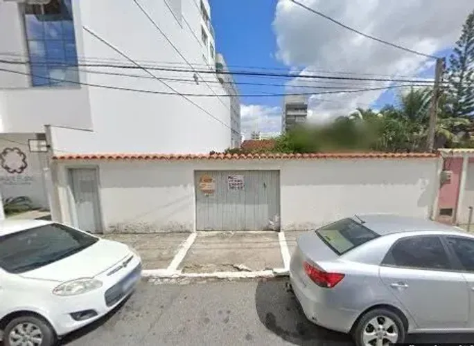 Terreno a venda na rua Mar Del Plata nos Cavaleiros, ao lado do Edifício Mont Blanc - Maca