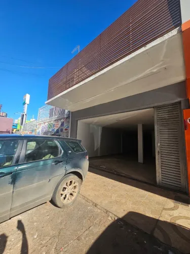 Loja com 225m2 para Locação na CSB 03, ao lado da Padaria , Taguatinga sul.