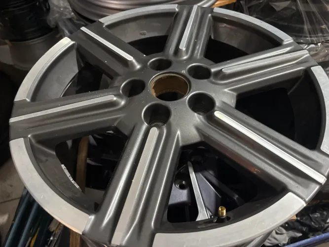 Roda Honda HRV 2025 aro 17 original unidade avulsa 