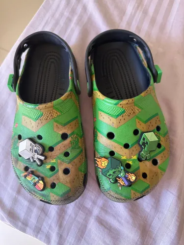 Vendo Crocs Minecraft