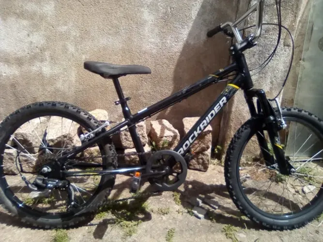 Bicicleta BMX aro 20 RockRider TS500 7v suspenção e cambio tras.