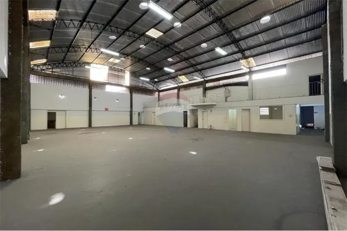 Prédio Comercial 1.800 - Galpão - Investimento/ Logística - Maruípe/Santa Luíza