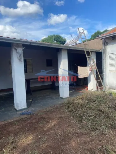 Casa Padrão para Alugar em Lagoa Dourada, Brotas