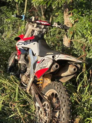 Vendo crf 250 r