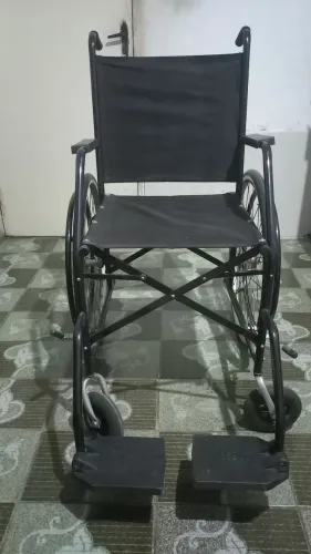 Cadeira de rodas nova