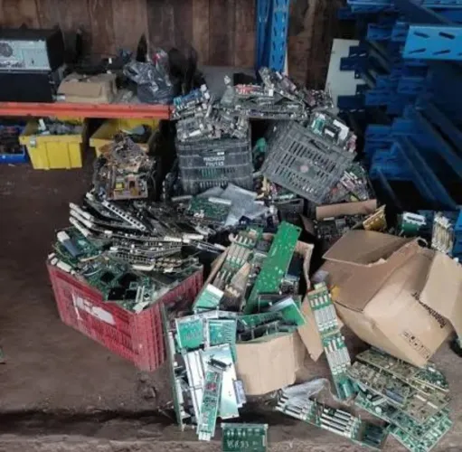  Compra sucata eletrônica r$ 1,50/4/12/25/200/700,00 até o quilo do material eletrônico