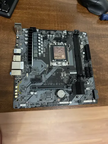 PLACA DE VÍDEO GIGABYTE B650 mh 1.2 am5