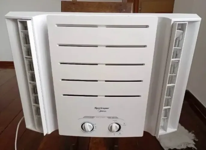 Ar-condicionado Springer 7.500