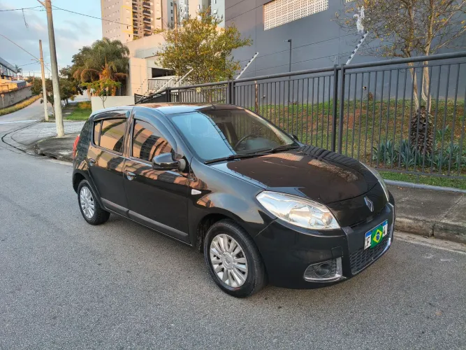 Renault Sandero Privilège Hi-flex 1.6 8V 5P 2013