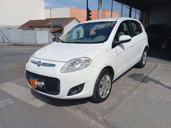 Fiat Palio Essence 1.6 Flex 16V 5P 2015