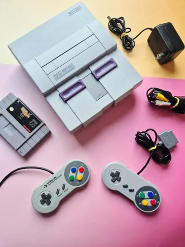 Super Nintendo Gradiente Completo (SNES) + 2 Controles + Jogo Incluso