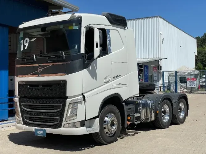 CAMINHÃO VOLVO FH 500 6X4 ANO 2019 - COM 485 MIL KM - KIT BASCULANTE - REPASSE