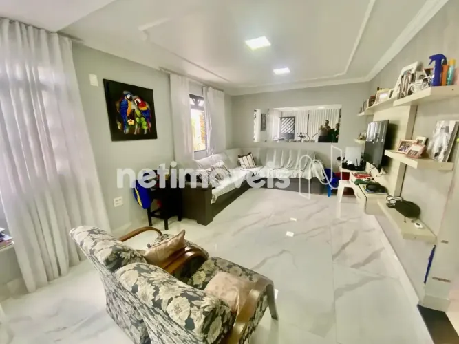 CASA A VENDA NO SANTA BRANCA
