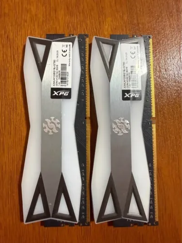 Kit memoria ram 16gb (2x8) - XPG Spectrix D60G DDR4 de 4133MHz