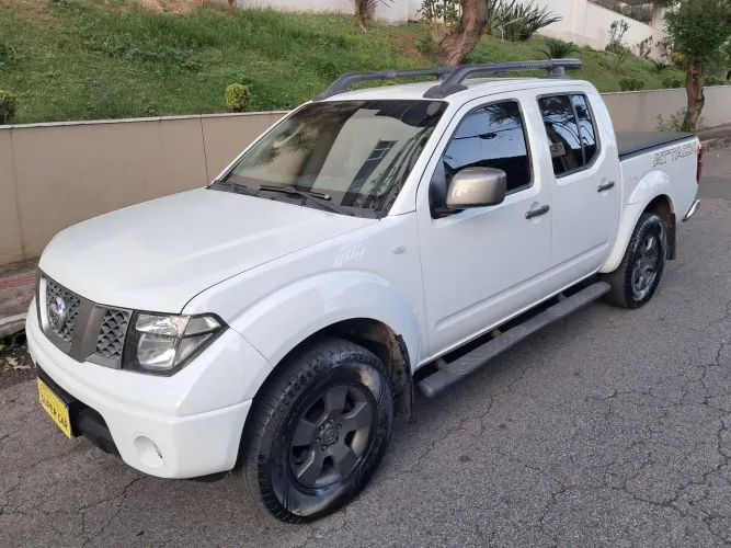 Nissan Frontier SE Attack CD 4X4 2.5 TB Diesel 2013