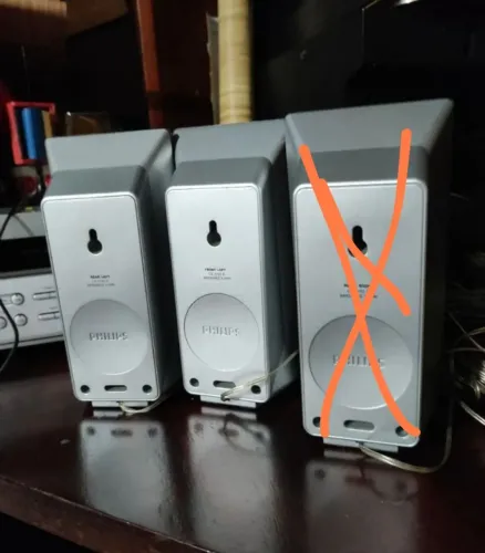 duas caixas de home Philips
