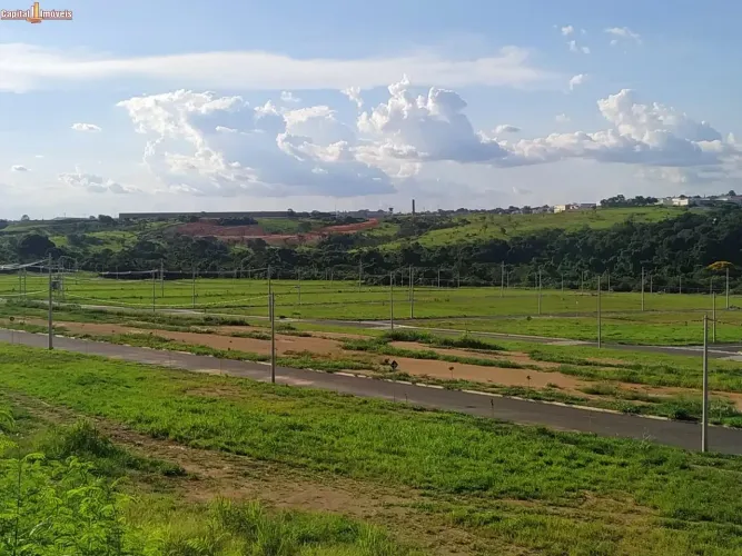 Terreno à venda em Salto-SP, bairro Novo São Pedro, 176,25 m² de área
