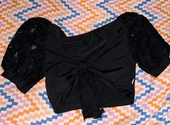 Blusas e croppeds - TAM P