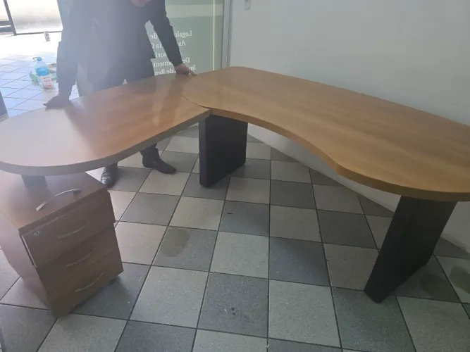 Mesa presidente madeira