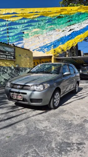 Fiat Palio Weekend HLX 1.8 MPI Flex 4P 2005
