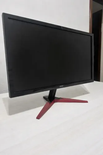 Monitor Gamer Acer KG241Q 23.6? Full HD 144Hz - Usado