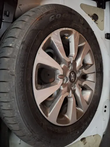 Pneu Goodyear Eagle Touring aro 16