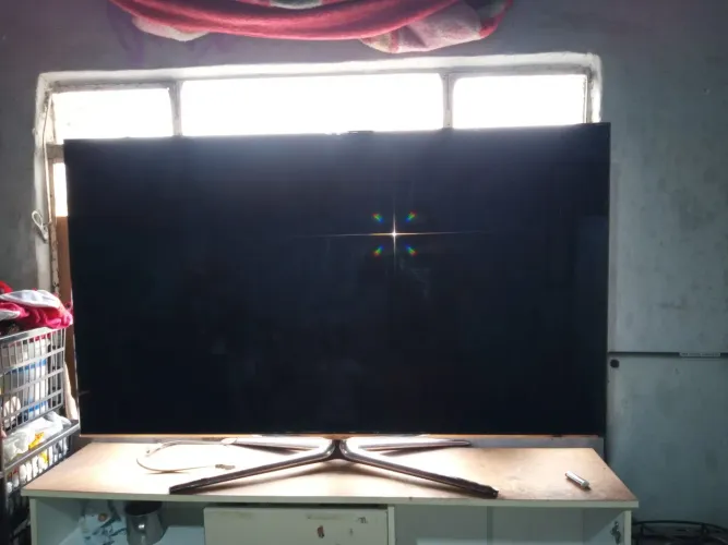 Vendo tv funcionando com listras na imagem o áudio está perfeito