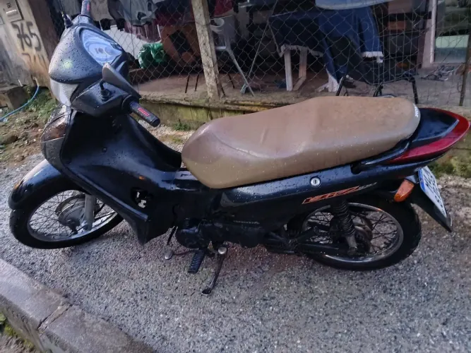 Vendo ou troco por carro 