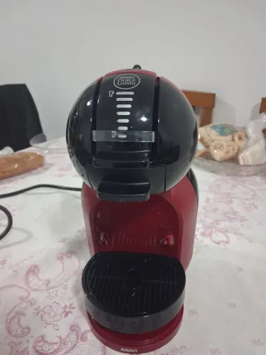Cafeteira Arno Dolce Gusto