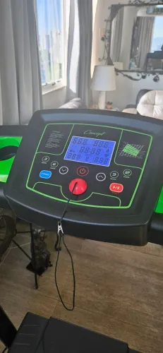 Esteira ergométrica eletrônica Dream Fitness Concept 2.5 - Excelente Estado!