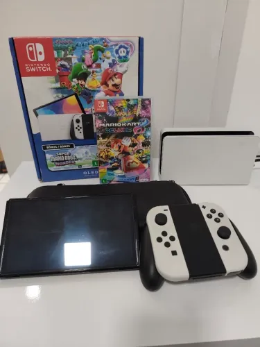  Nintendo Switch OLED de 64 Gb com dois controles 