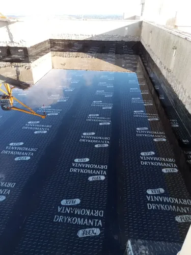 Serviço de impermeabilização,em terraços ,lages