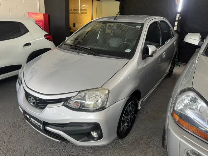Toyota Etios Platinum Sed. 1.5 Flex 16V 4P Aut. 2017