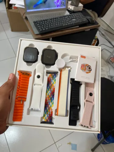 2 Smartwatch + 6 pulseiras!