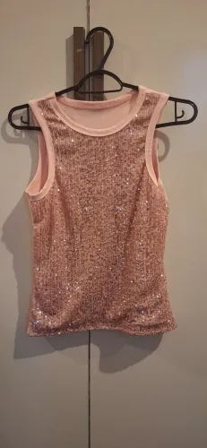 Blusa com lantejoulas rosa anos 2000