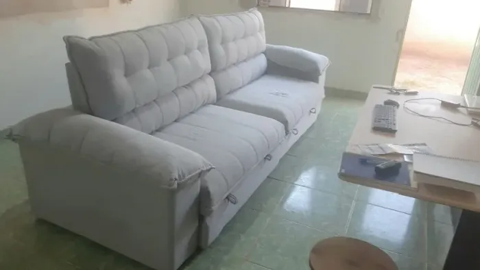 Sofá Retrátil e Reclinável