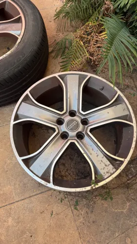 Roda Range Rover Sport 2011 - bom estado